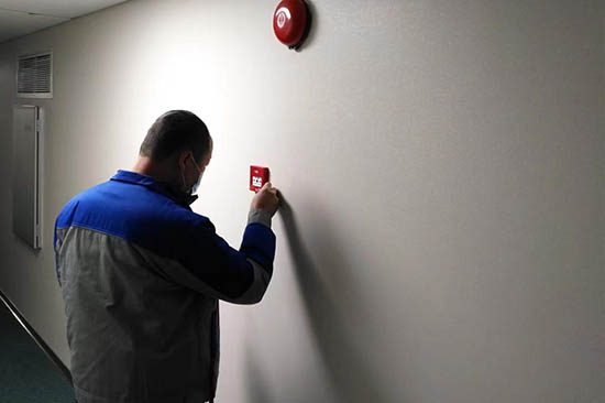 �e�^�������z�y